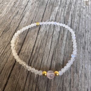 Armband Regenbogenmondstein und Rosenquarz